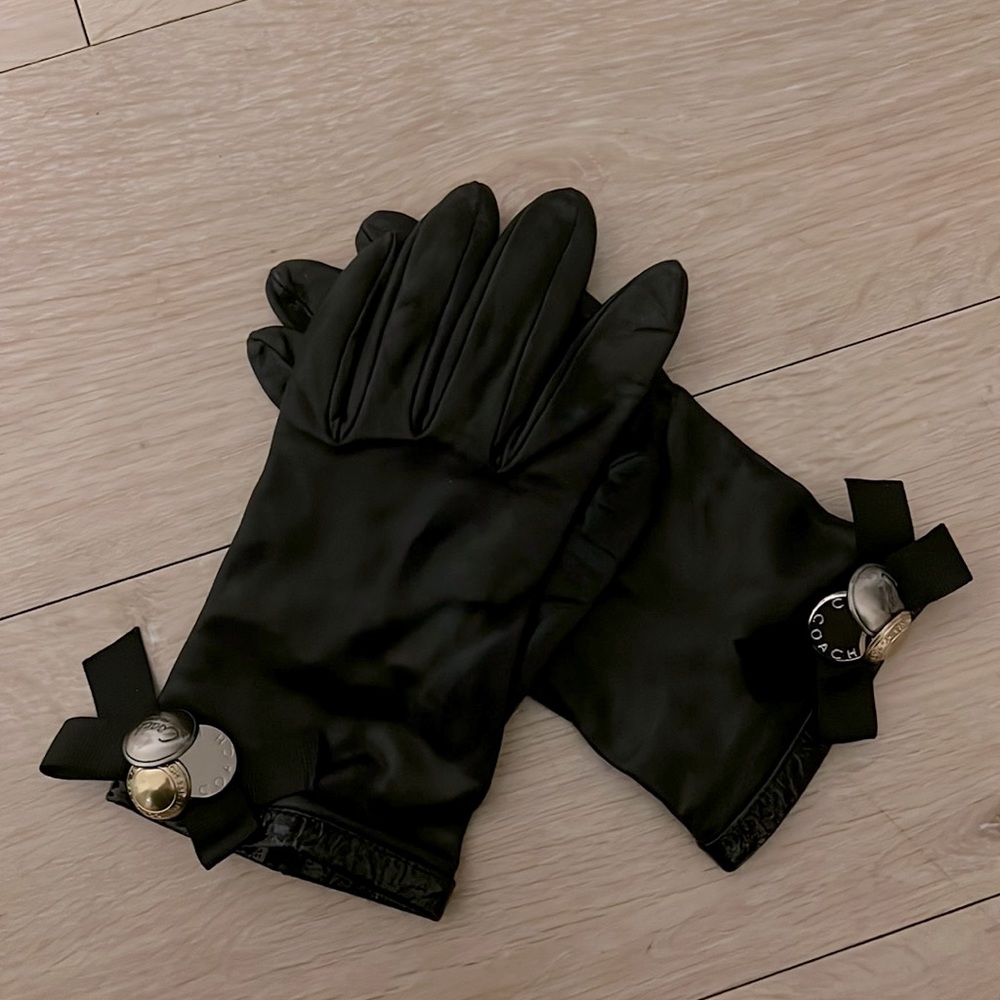 coach leather glove